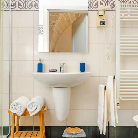 Corte Dei Memoli Di Margiotta Giuseppina Bed & Breakfast 3*