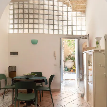 Bed and Breakfast Corte Dei Memoli Di Margiotta Giuseppina 4*