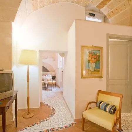 Corte Dei Memoli Di Margiotta Giuseppina Bed and Breakfast 4*