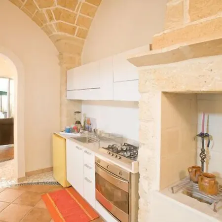 Bed and Breakfast Corte Dei Memoli Di Margiotta Giuseppina 4*