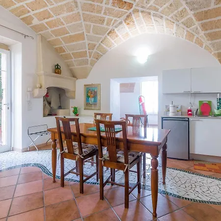 Corte Dei Memoli Di Margiotta Giuseppina Λέτσε