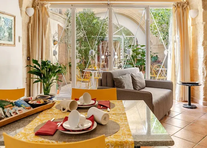 Corte Dei Memoli Di Margiotta Giuseppina 4* ليتشي