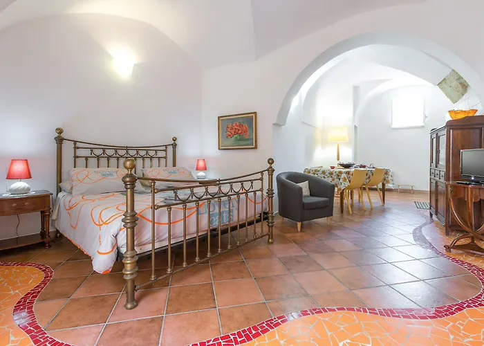 Corte Dei Memoli Di Margiotta Giuseppina فندق مبيت وإفطار
