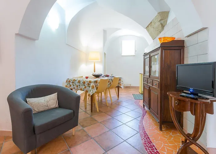 Corte Dei Memoli Di Margiotta Giuseppina ليتشي