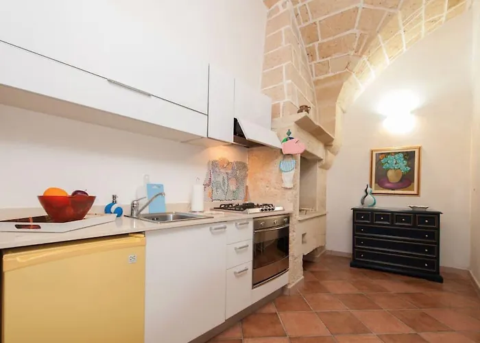 Corte Dei Memoli Di Margiotta Giuseppina فندق مبيت وإفطار ليتشي