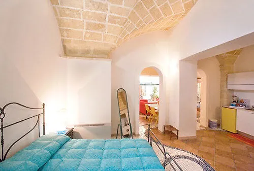 Corte Dei Memoli Di Margiotta Giuseppina ليتشي