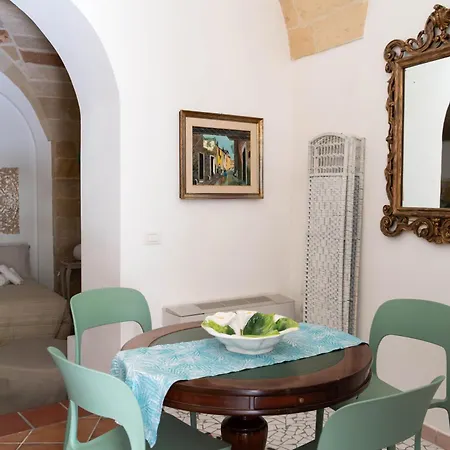 Corte Dei Memoli Di Margiotta Giuseppina Couette-café 4*