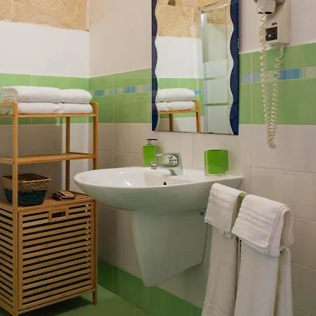 Bed & Breakfast Corte Dei Memoli 3*