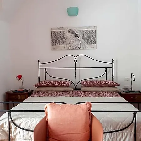 Corte Dei Memoli Di Margiotta Giuseppina 住宿加早餐酒店 4*