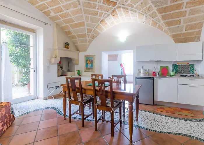 Corte Dei Memoli Di Margiotta Giuseppina Lecce